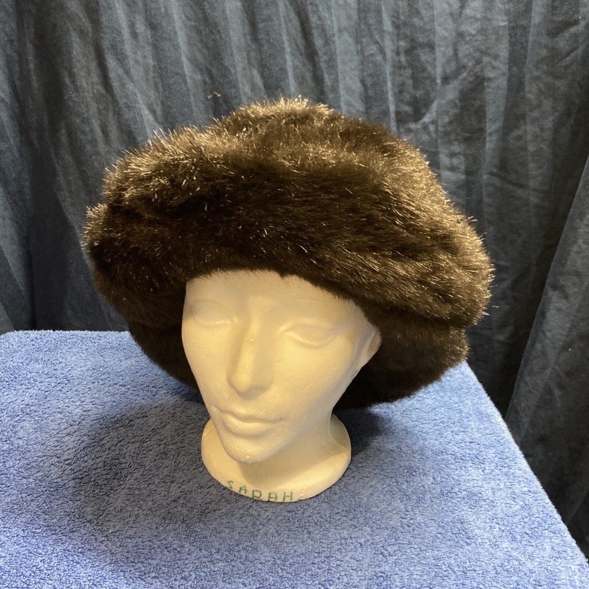 Vintage Womens Bucket Hat Brown 23 Inch Faux Fur Casual Vintage Late 1990s to Early 2000s Fuzzy Bucket Hat for Women  main image 3