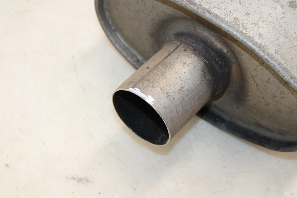 Silenciador de escape derecho Chevrolet Camaro ZL1 2012-2015 OEM MG48 Foto 2 de 4