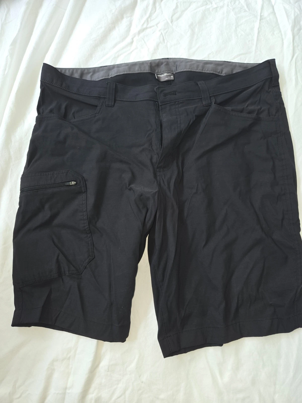 Eddie Bauer Rainier Shorts Mens 38x11 Black Outdoor Hiking
Opens in a new window or tab