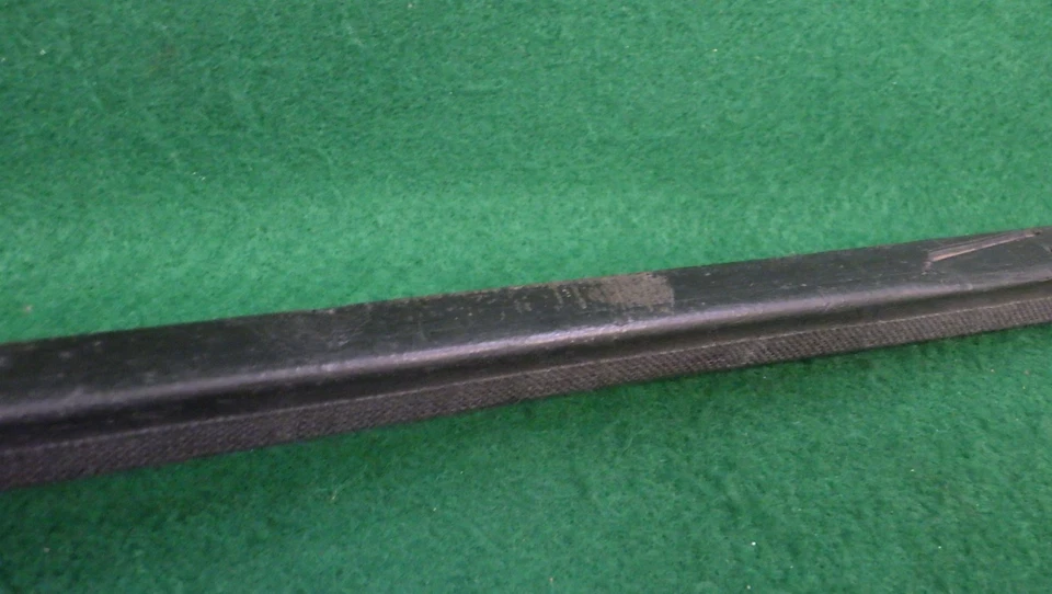 Nuevo de Lote Antiguo Ford 11A-7021550 Canal de Funcionamiento de Vidrio/Modelos Difusos 1941? Foto 4 de 4