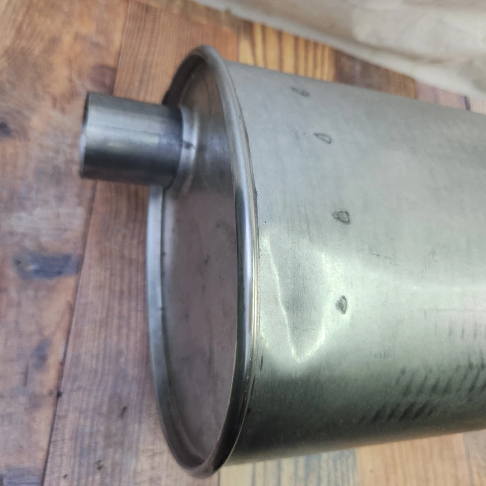 Walker SoundFX 18980 se adapta a Pontiac Grand Prix 2003-2008 con silenciador de escape doble derecho Foto 3 de 4