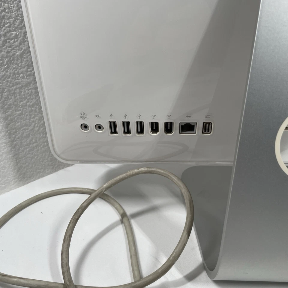 White Apple iMac, 17-inch wide screen computer, 1.83GHz Intel Core Duo *see Pics - Image 3 of 4