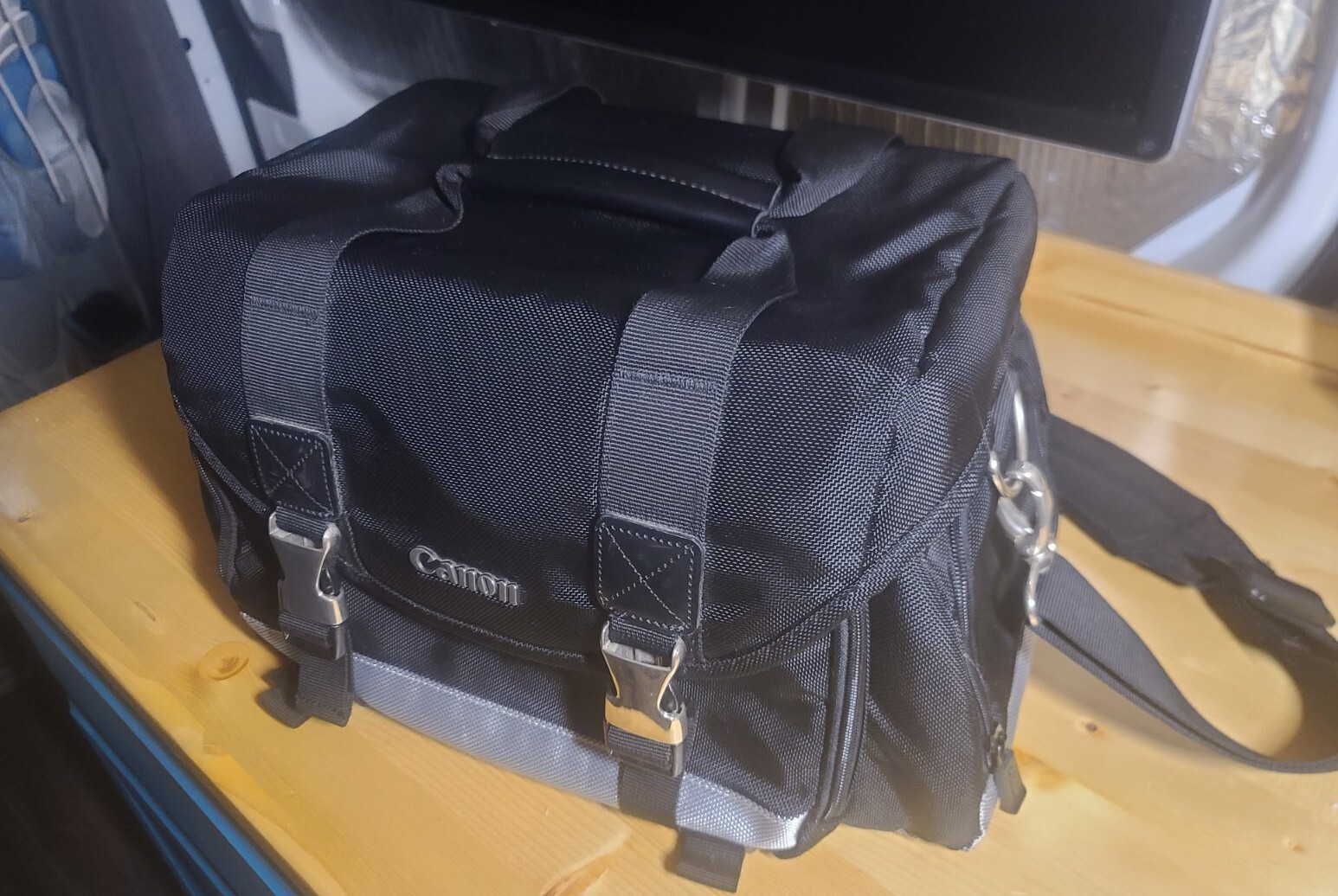 Canon 200DG Digital SLR Large Camera Case Gadget Bag w/ Shoulder Strap EXCELLENT eBay