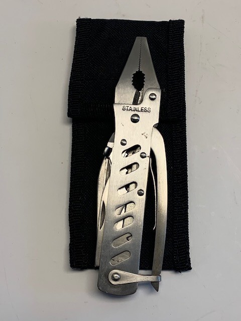 Multi Tool Unknown Brand Stainless, Pliers, Knives, Saw, File, Scrw Drivers READ