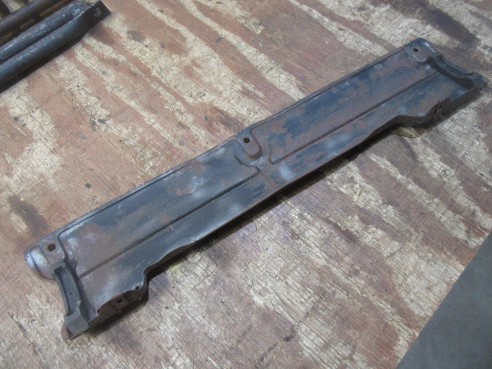 Chevrolet Camaro 1978 delantero superior radiador núcleo soporte panel superior soporte escudo Foto 2 de 2