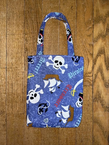 Hunde Bandana und Tragetasche - Handarbeit Deko Pirat - Bild 4 von 5