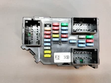 2009 Yukon XL Suburban Escalade Cabin Fuse Box 25815391 02