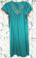 L XL SILKY SOFT STRETCH KNIT EMBROIDERED TEAL CAP SLEEVE NIGHTGOWN GOWN VINTAGE