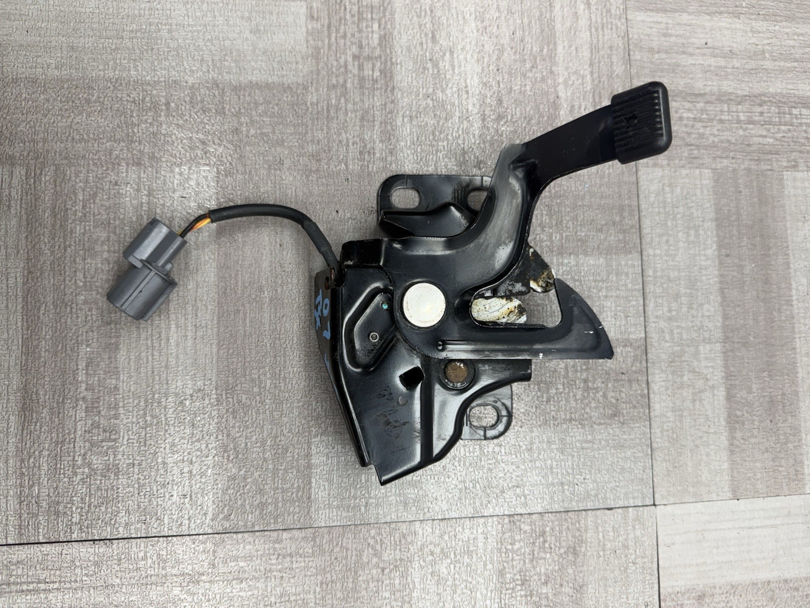 🔰OEM 04-08 Acura TSX Front Hood Latch Lock Assembly Release W/Sensor  05 06 07