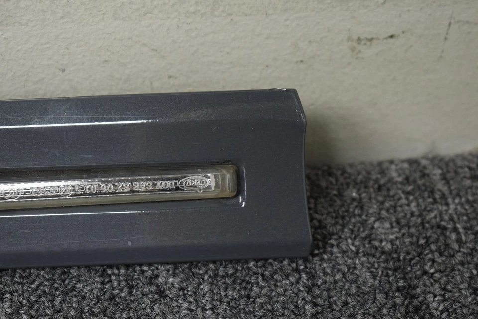 BMW 740I 750I 2010-2015 guardabarros luz giratoria fabricante original Foto 3 de 4