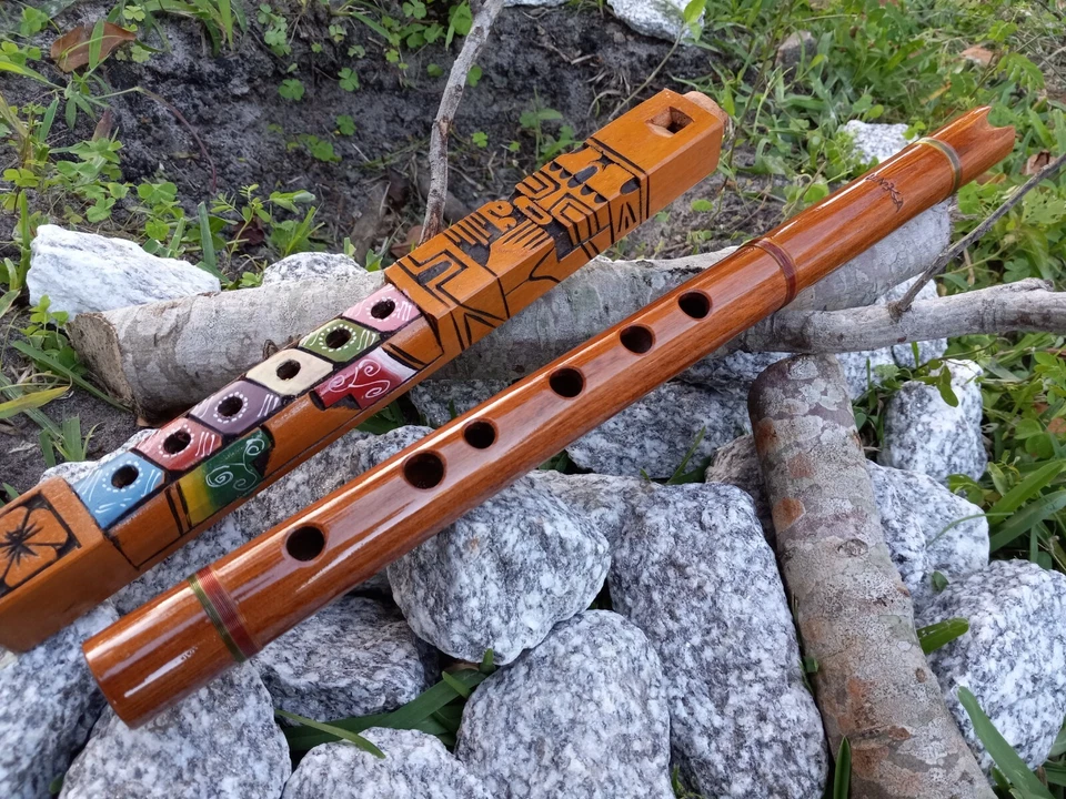 2 NATIVE AMERICAN STYLE INDIAN PRO- QUENA FLUTE & WOOD HAND CARVED DISPLAY FLUTE - Image 2 of 4