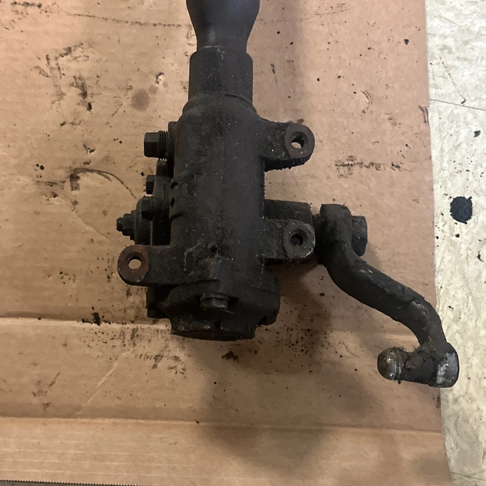 Caja de engranajes de dirección asistida GM OEM con columna y brazo Pitman 1957-58 Oldsmobile 88/98 (GB4 Foto 2 de 4