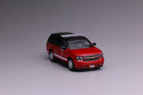 596 1/64 Chevrolet Tahoe Chicago Fire Department CFD Modellauto Diecast rot - Bild 3 von 6