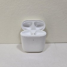 Apple AirPods 1st 2nd Gen Lightning Charging Case ONLY A1938
