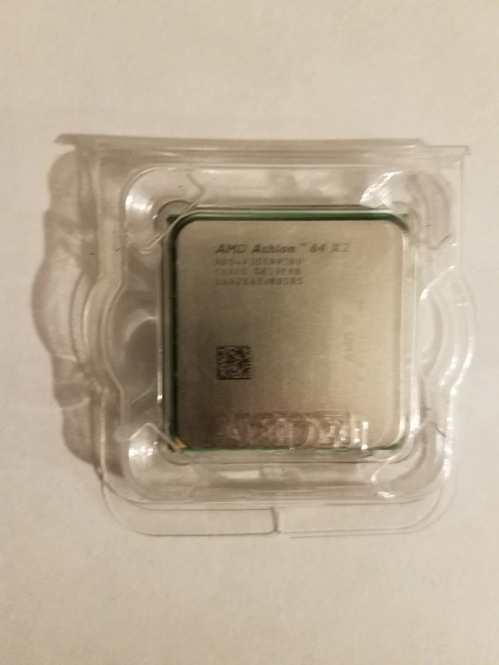 AMD Athlon 64 X2 4400 2 Core 1M L2 Cache 2.3 GHz Socket AM2 CPU ADO4400IAA5DU - Image 4 of 4