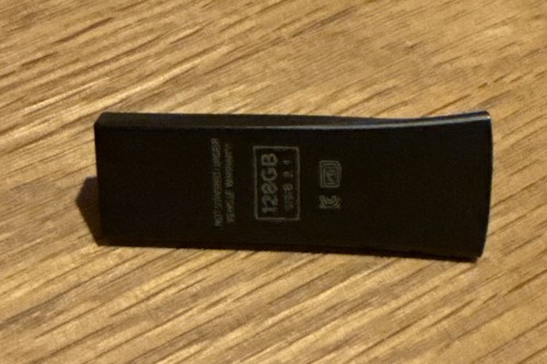TESLA OEM Model S,3,X,Y USB Flash Drive for Dashcam 128GB Read Description Below - Afbeelding 3 van 3