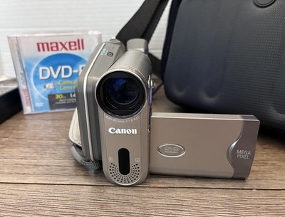 Canon DC10 DVD Camcorder w/ Manual, AC Cable, Remote, Case & More