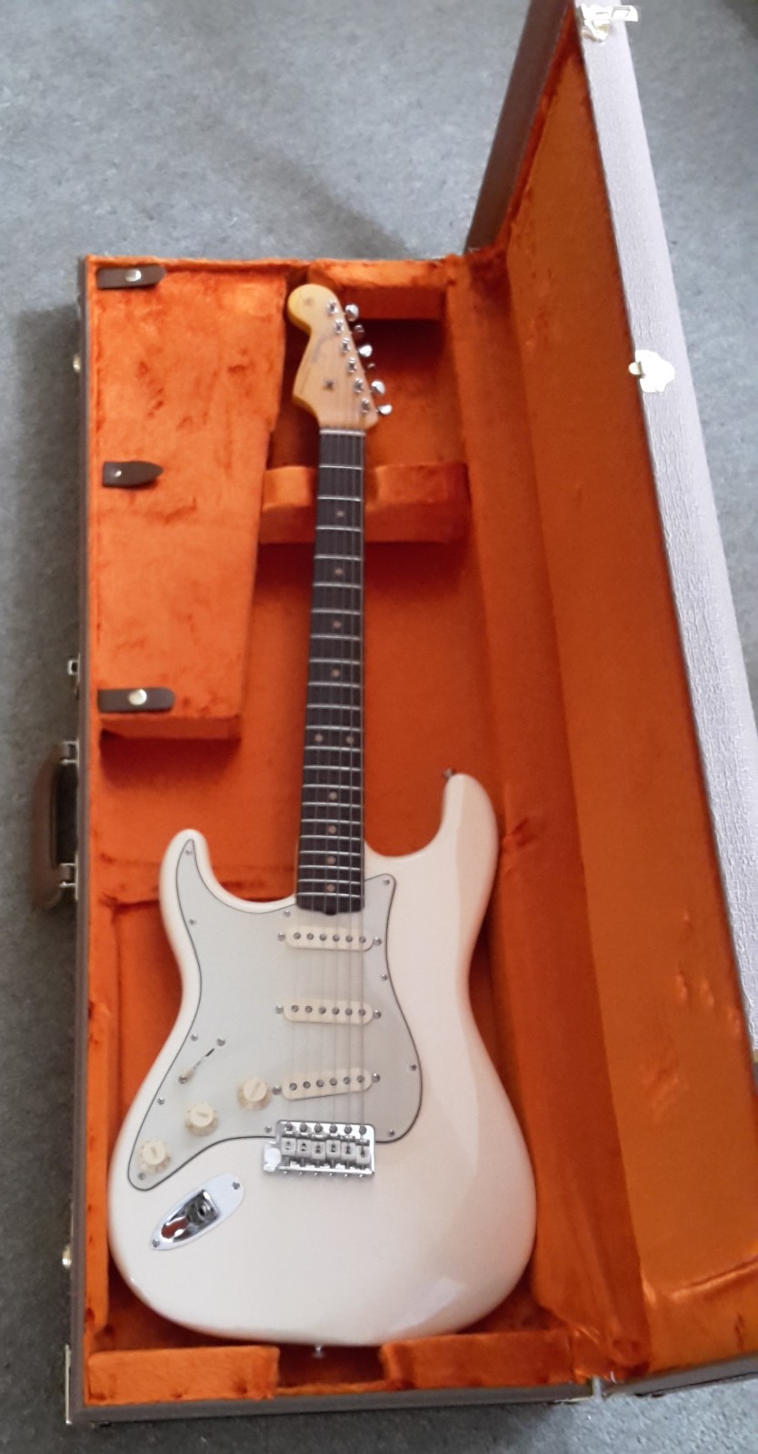 Fender L/H American Vintage II Stratocaster 1961, Olympic White/Rosewood (2024)