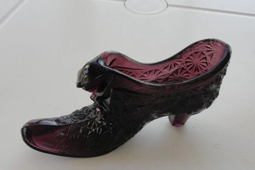 Glass Amethyst Purple Cat Head Slipper Shoe Daisy And Button