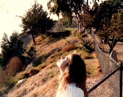 1981 Girl Looking Up Closing Her Eyes Enjoy the Sun Meditating Vintage Photo