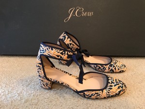 navy print heels