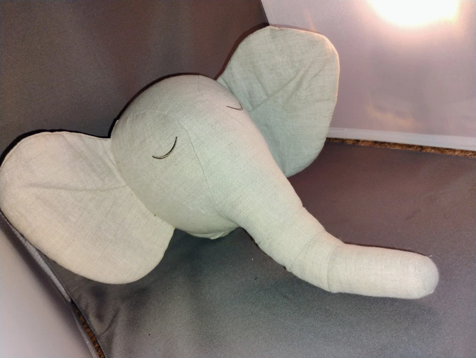 Плюшевая голова слона настенное крепление подвесной декор для детской комнаты сафари  - Изображение 2 из 4