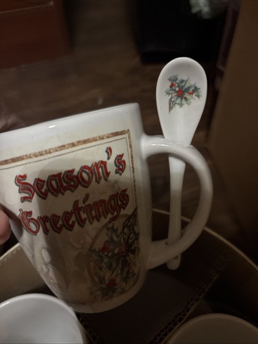A Christmas mug sets With Box - Picture 12 of 14