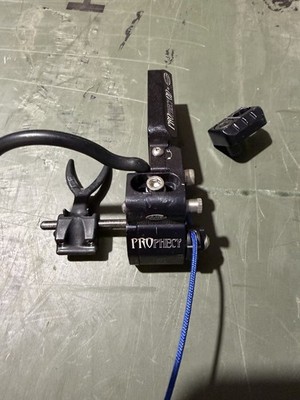 AAE Prophecy QD RH arrow Rest