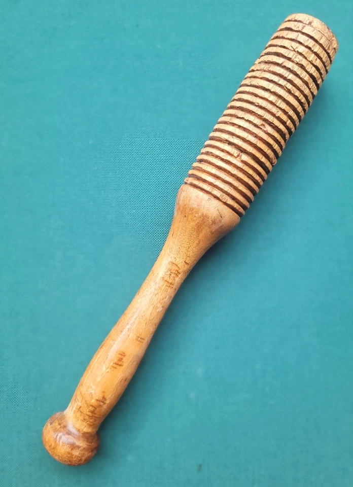 Set 4 Antique Wooden Kitchen Tools Primitives Rolling Pin, Paddle, Masher, Baton - Image 2 of 4