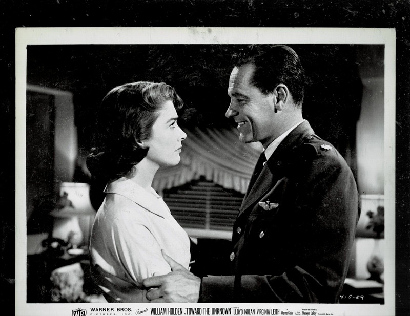 SUPER RARE!! 8X10 1956 ORIG "TOWORD THE UNKNOWN" William Holden Virginia Leith