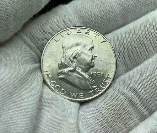 1951 D Franklin Half Dollar - BU Condition / NICE Bell Lines R349