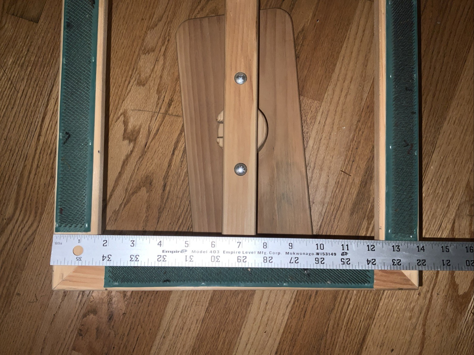 14” Square Rug Hooking Rotating Frame slightly used