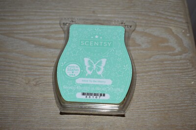 3.2 Fl. Oz Mint To Be Merry Scentsy Bar Wax Net Wt. 2.6 Oz. (74g) New