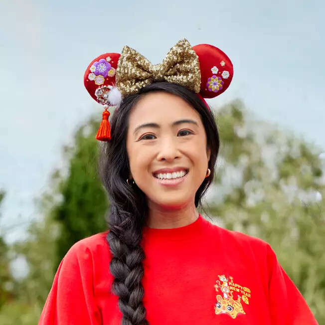 NEW! Disney Parks 2021 Lunar New Year Minnie Mouse Ear  display picture 1