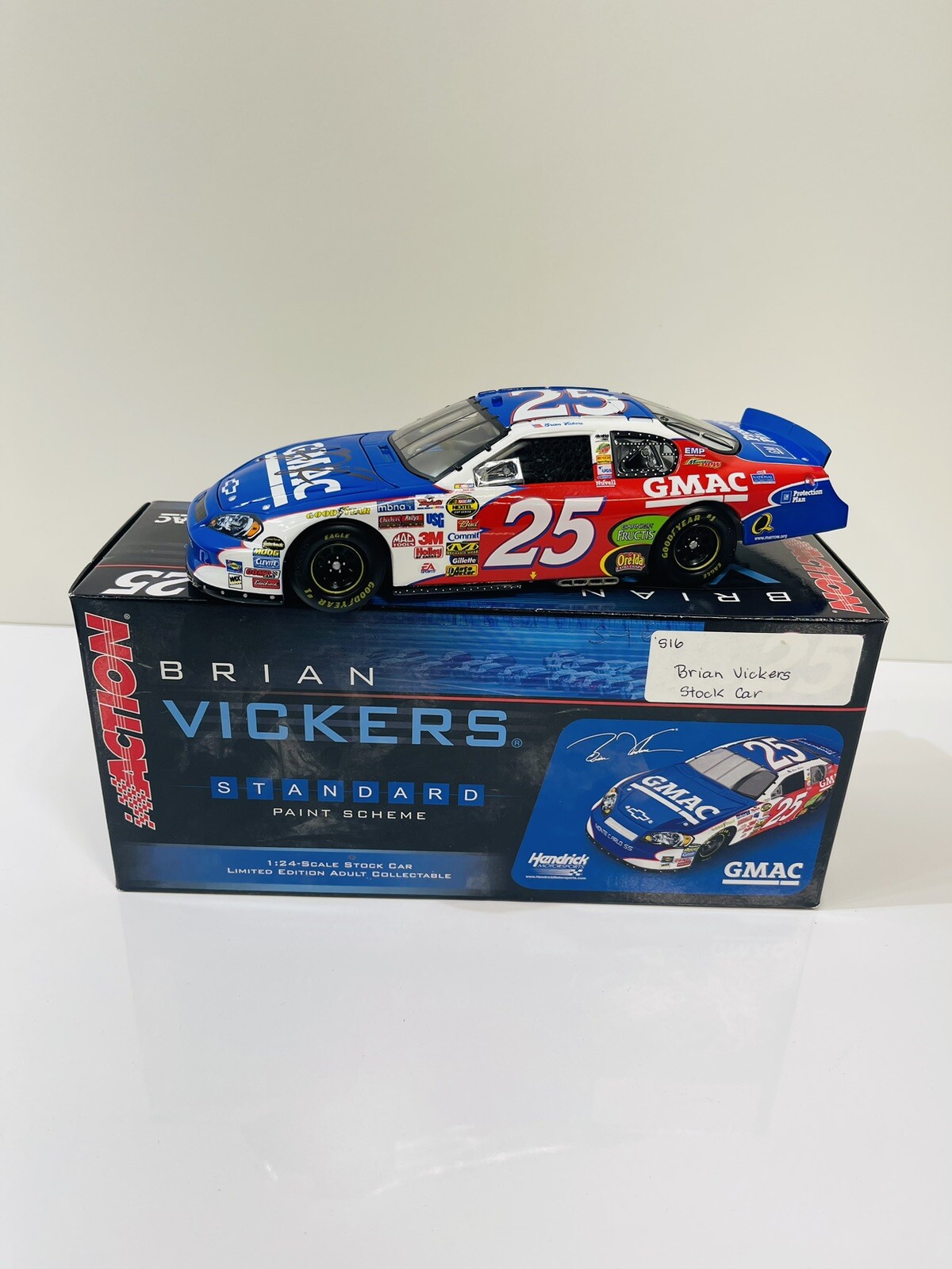 AUTOGRAPHED Action 2006 Brian Vickers #25 GMAC 1:24 Diecast Car