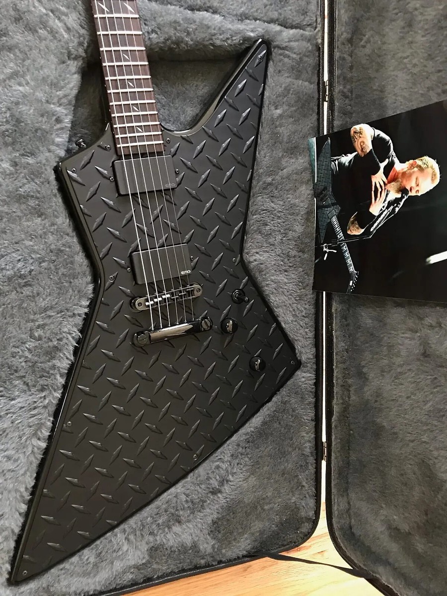 Hetfield Matte Black Diamond Plate Explorer Electric Guitar Ninja