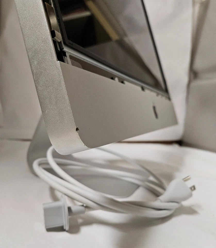 Apple iMac 21.5" i5 2.5GHz 12GB 500GB 6750M OS X 10.13 A1311 MC309LL/A No Glass - Image 4 of 4