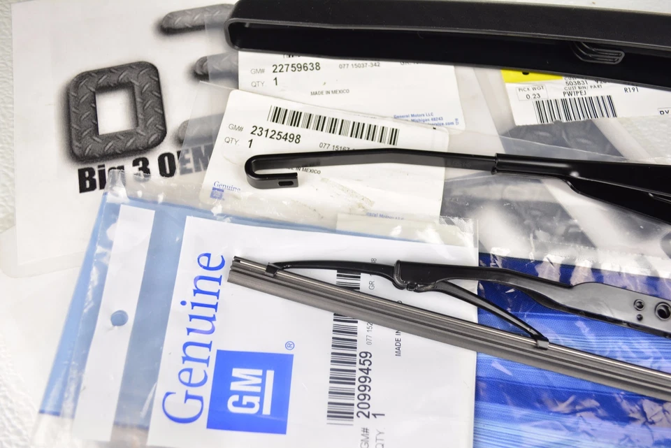 Chevrolet Equinox GMC Terrain Rear Window Wiper ARM, BLADE, & COVER new OEM - Image 3 of 3