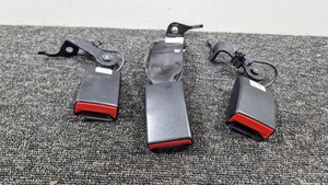 BMW 5ER G30 F90 GURTSCHLOSSSATZ HINTEN OBEN 7475018 7475017 7412785