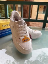 SKECHERS WOMEN'S SLIP-INS: BOBS D'VINE- SO HOOKED 114827 White Sz 6