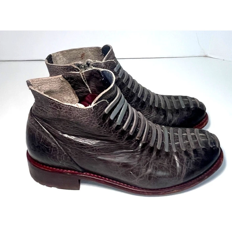 Botín John Fluevog Babbette con cordones sintéticos talla 7 Foto 3 de 4