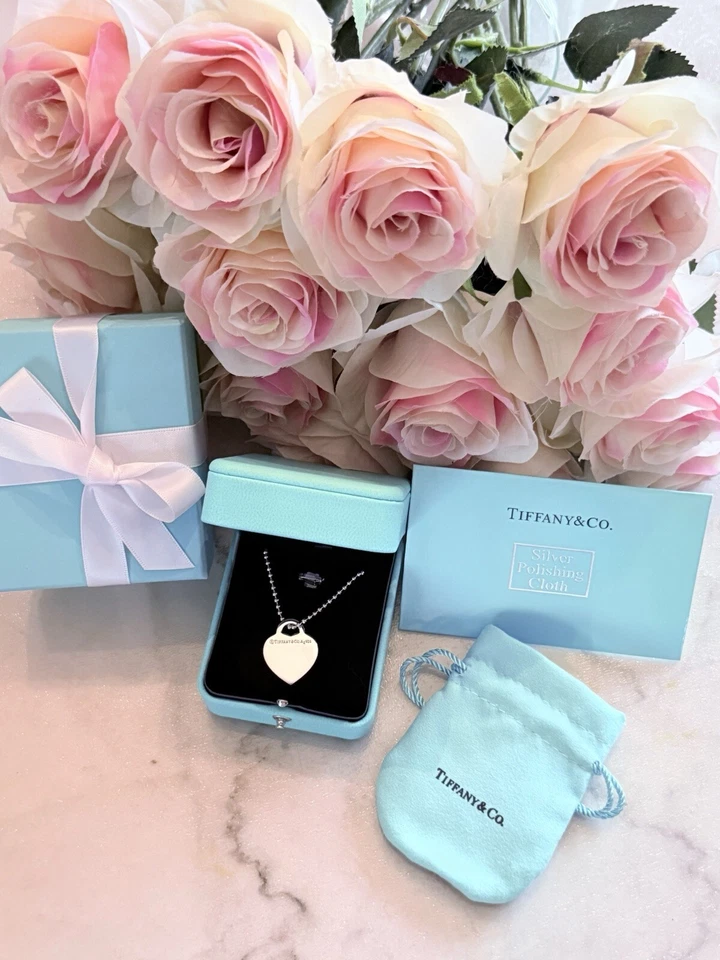 Colar de miçangas com pingente de coração Tiffany & Co. (em uma corrente de 18 pol.) - Imagem 4 de 4