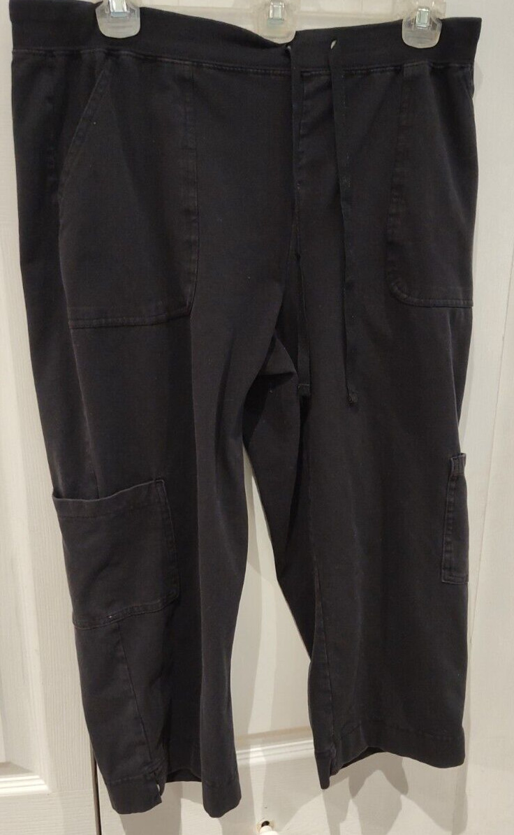 Black Capri Pants Basic Editions Women's Size Med… - image 1