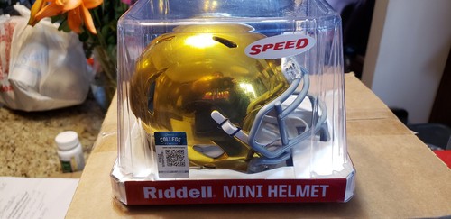 Notre Dame Fighting Irish Mini Football Helmet - Riddell Revolution Speed Collectible