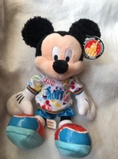 Mickey Mouse Disney 2011 Stuffed Animal Walt Disney Parks Land World Exclusive