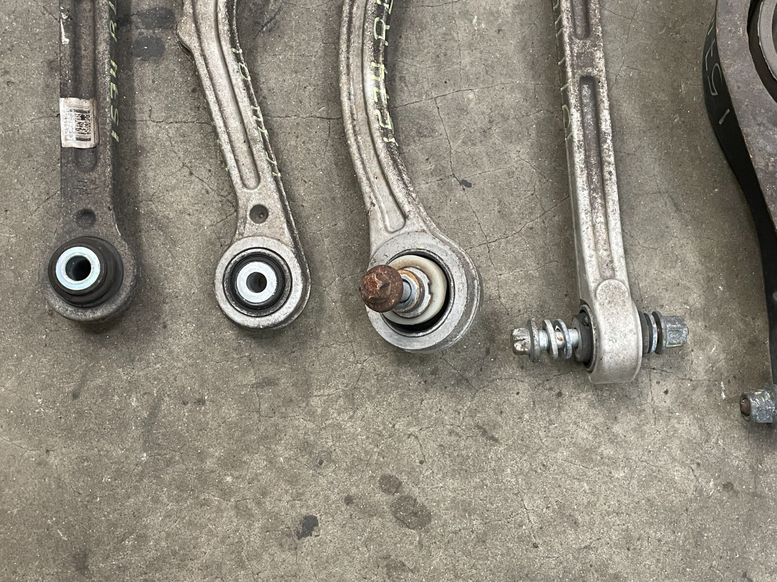 14-17 Maserati Quattroporte GTS Rear Left Upper Lower Control Arm RWD 1574 OEM