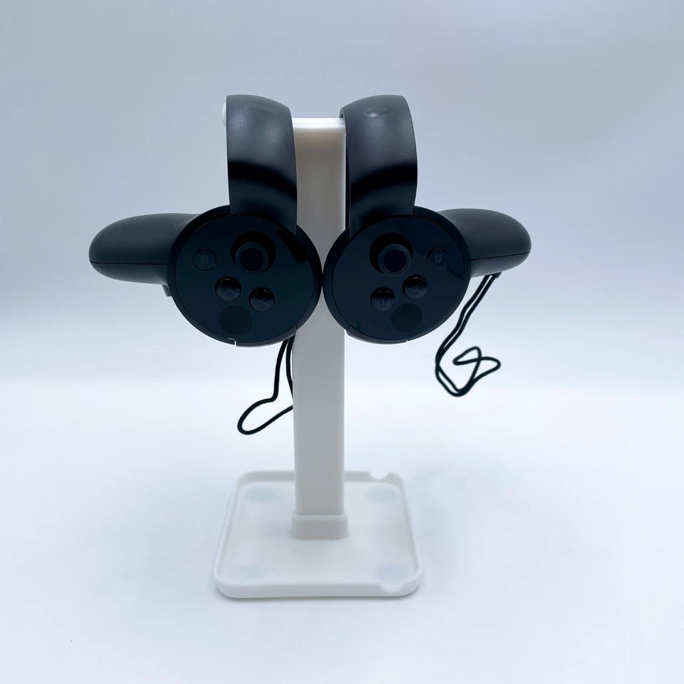 Oculus Rift CV1 VR Virtual Reality Headset Full Set Black Working Good Condition - Image 4 of 4