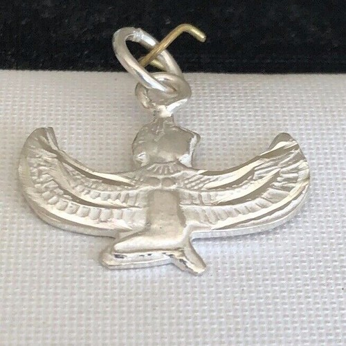 Gorgeous Hand Made EGYPTIAN STERLING SILVER WINGED ISIS PENDANT - Picture 6 of 12