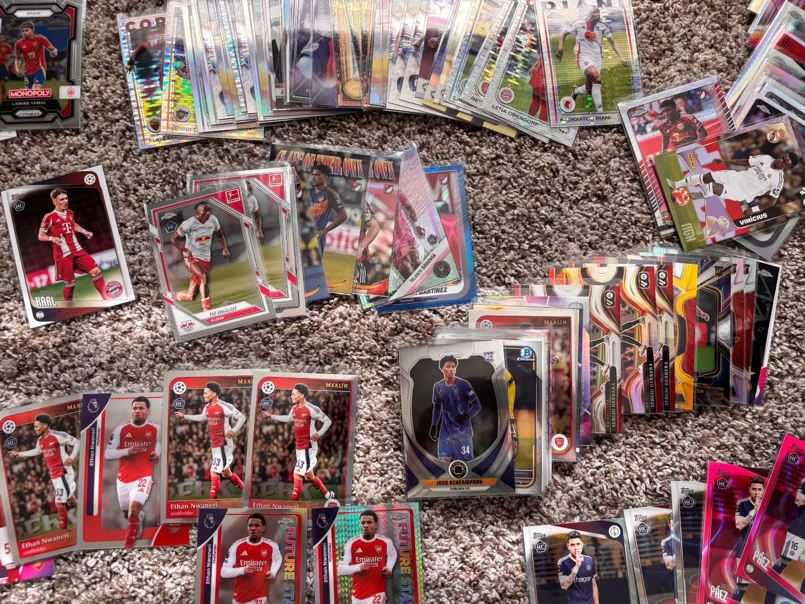 Soccer Bulk Lot All Sleeved Inserts Rookies Messi Mbappe Yamal Karl Pulisic More view 11