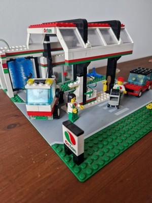 LEGO Town: Gas N' Wash Express Octan (6397)